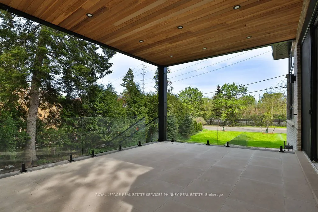 1143 Kane Road