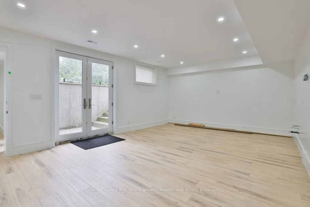1143 Kane Road