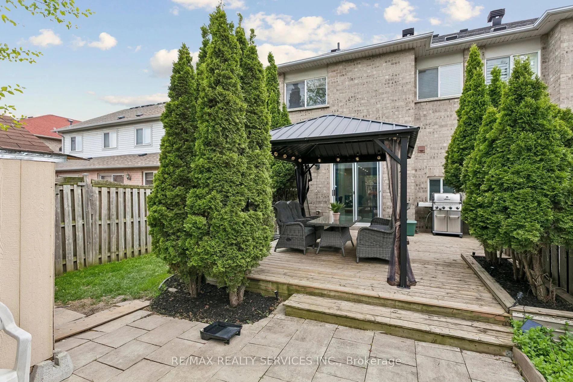 276 Fitzgerald Crescent