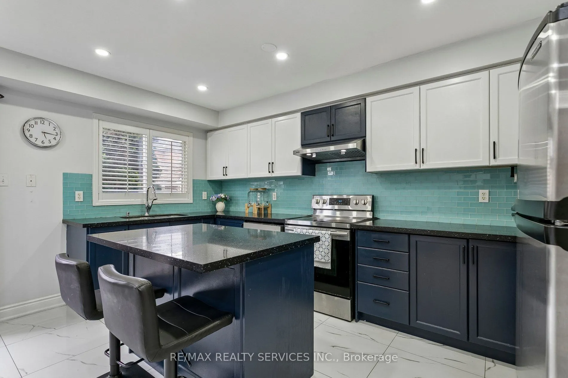 276 Fitzgerald Crescent
