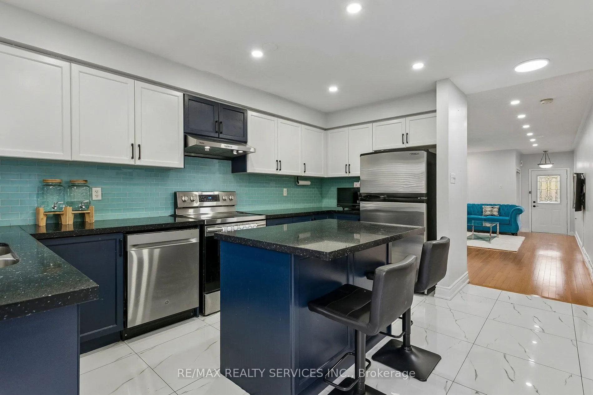 276 Fitzgerald Crescent