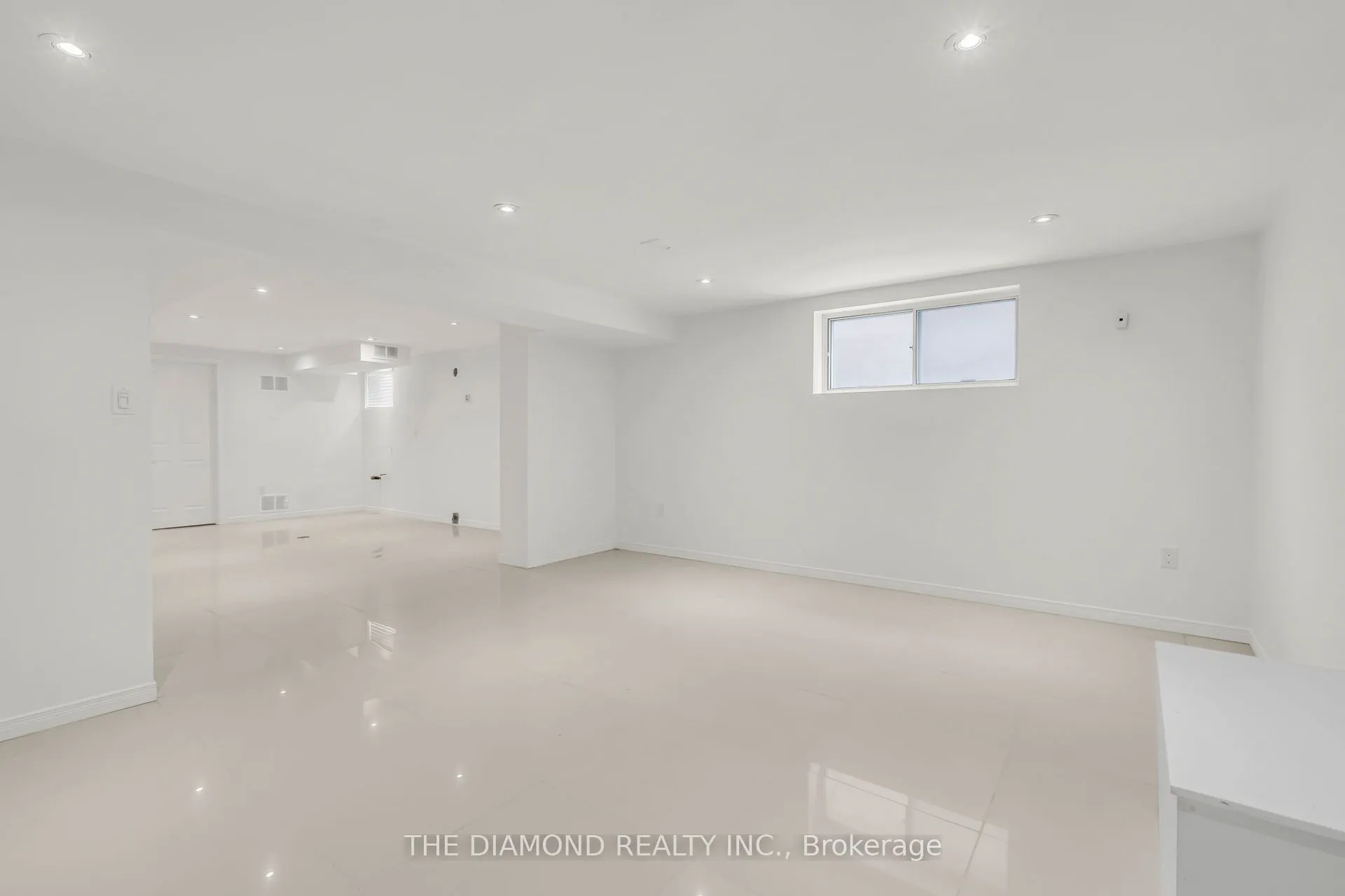 100 Summitcrest Drive