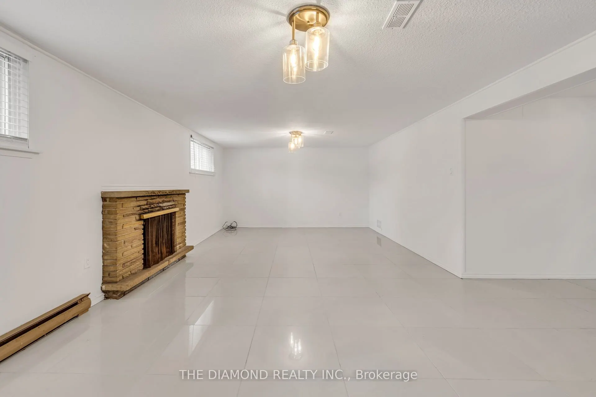 100 Summitcrest Drive
