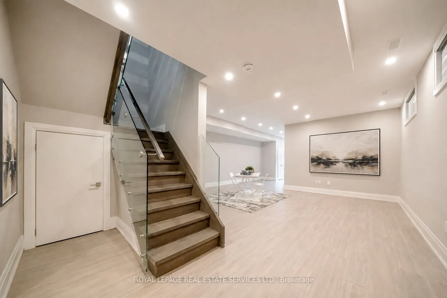 25A Tecumseth Avenue