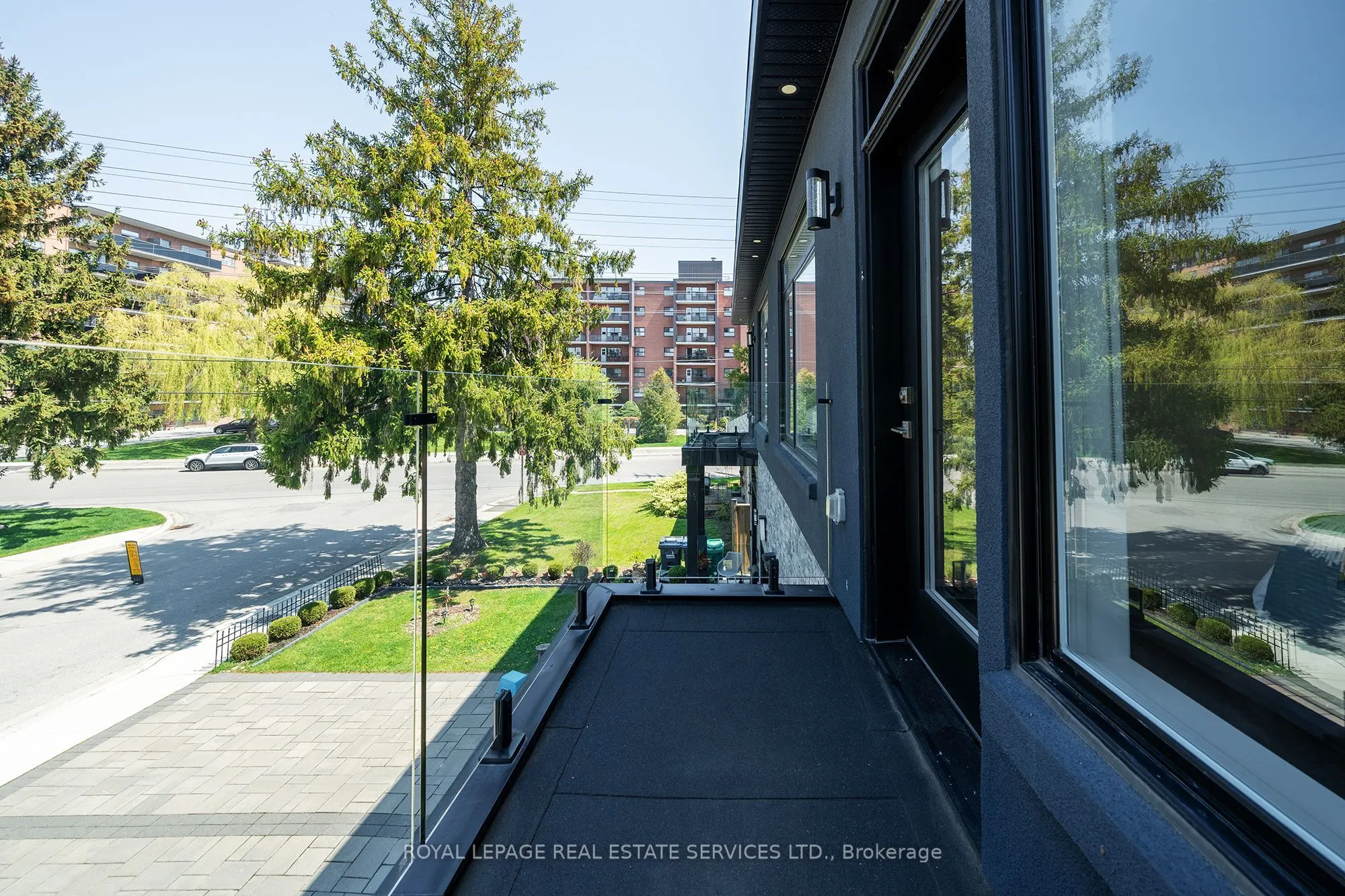 25A Tecumseth Avenue