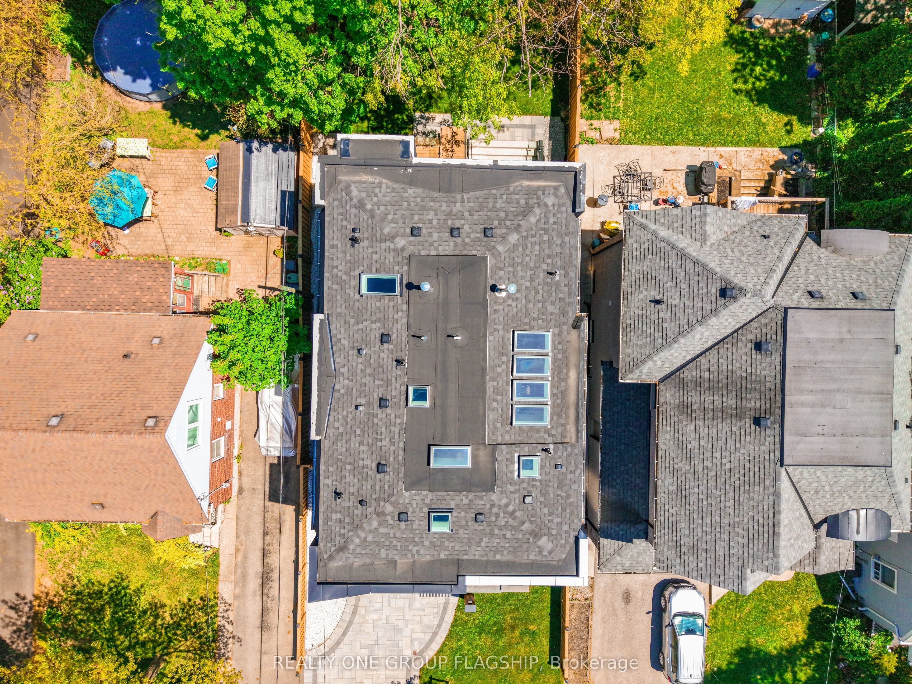 7 Bentley Drive