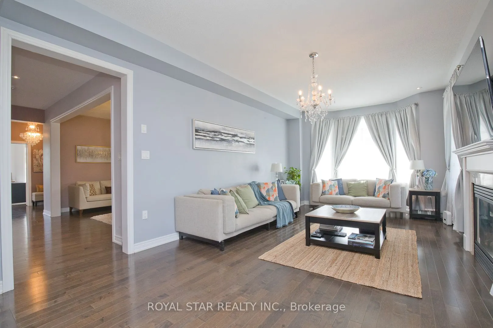 4 Berkwood Hollow