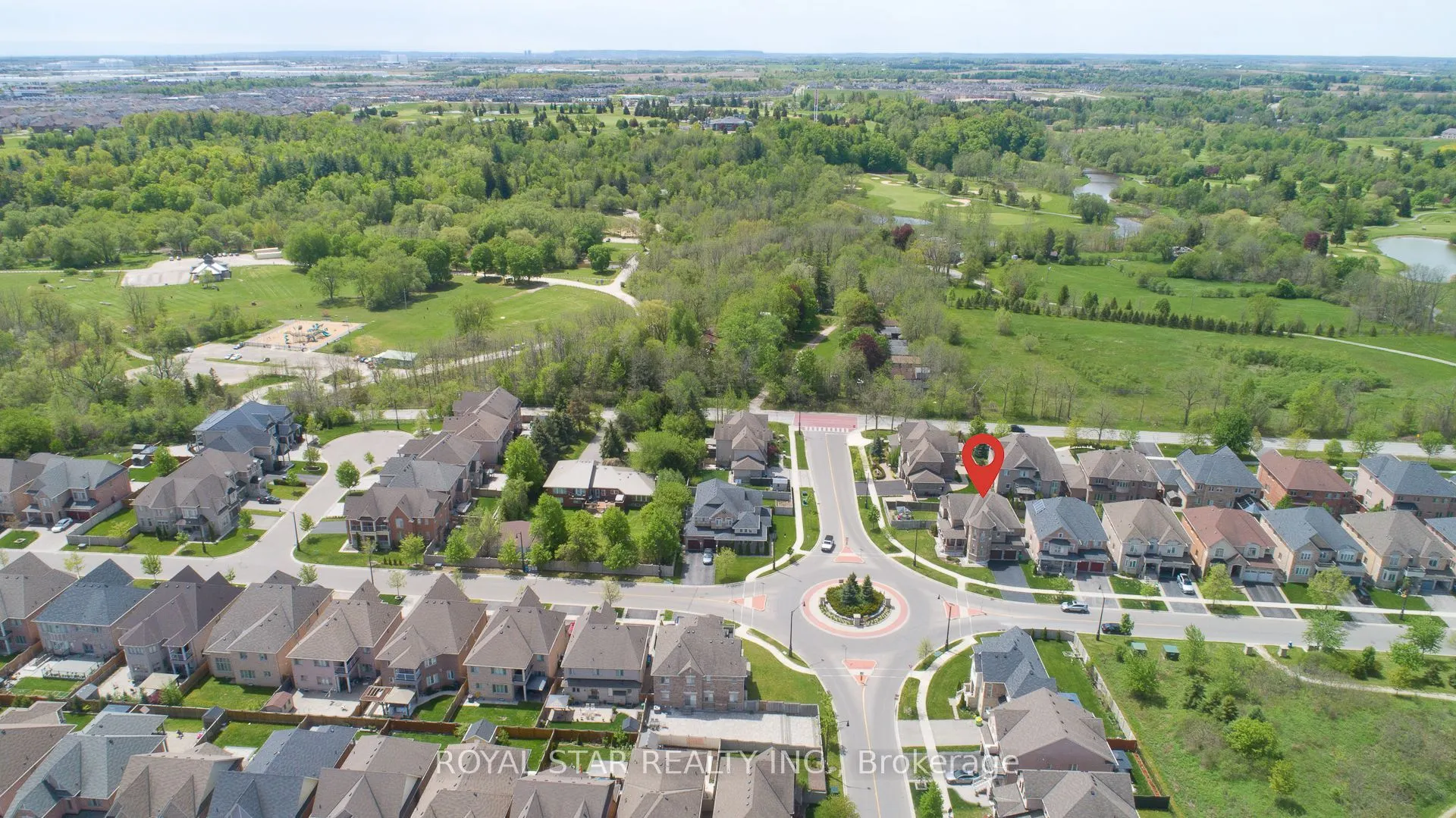 4 Berkwood Hollow