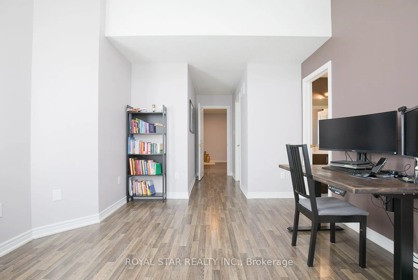 4 Berkwood Hollow