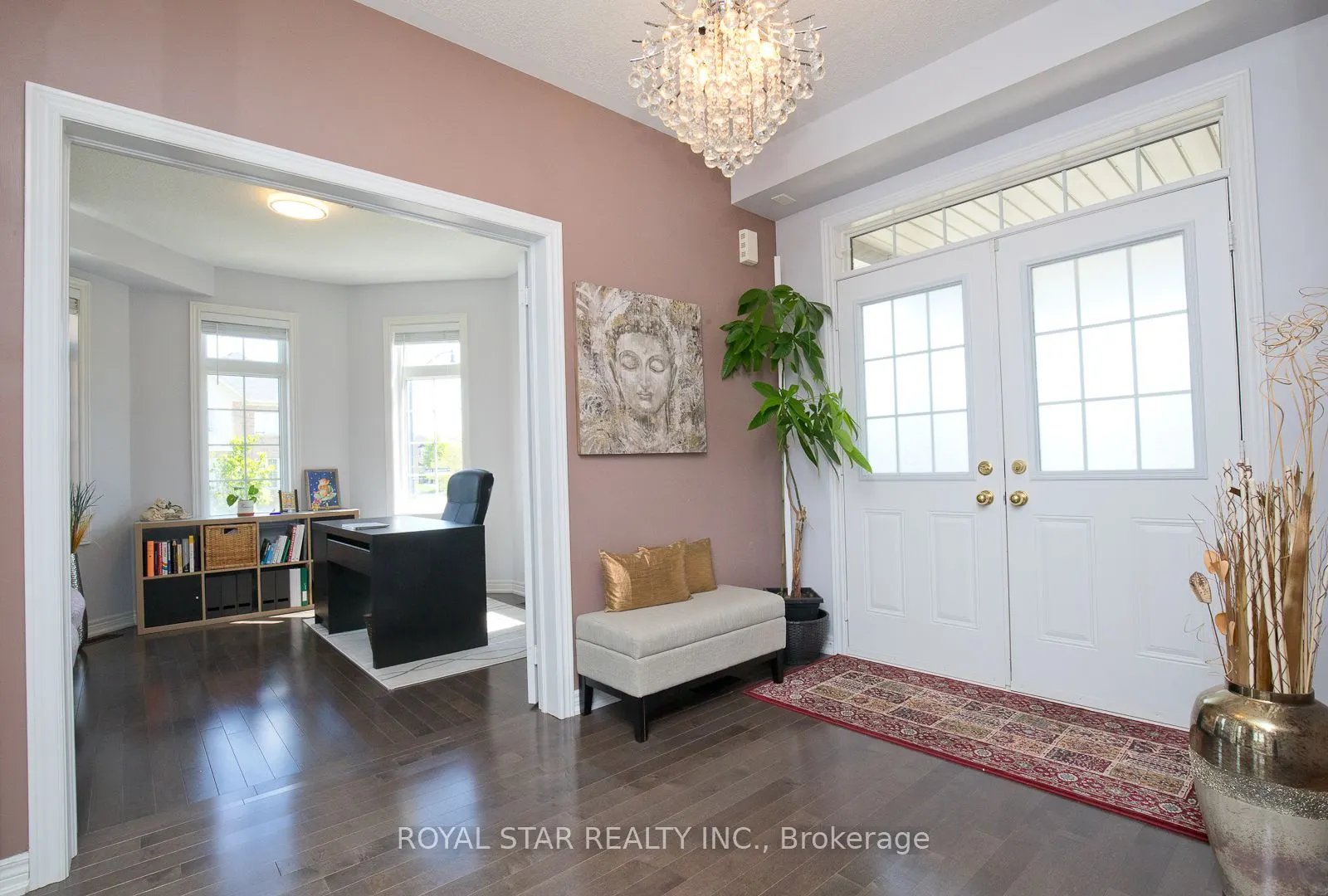 4 Berkwood Hollow