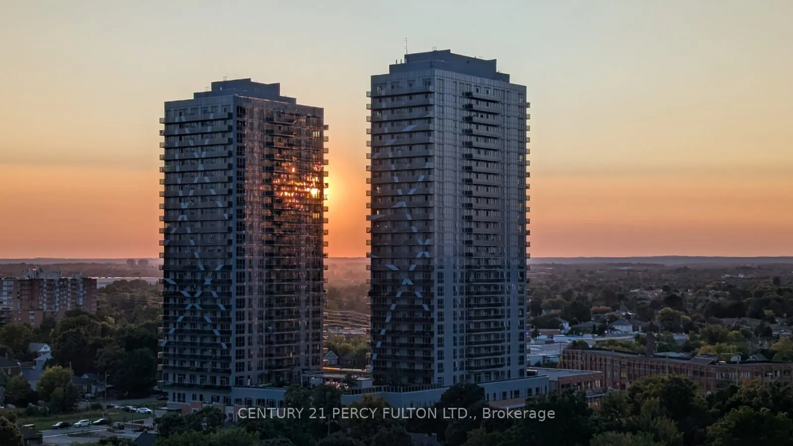 9 George Street N #1612