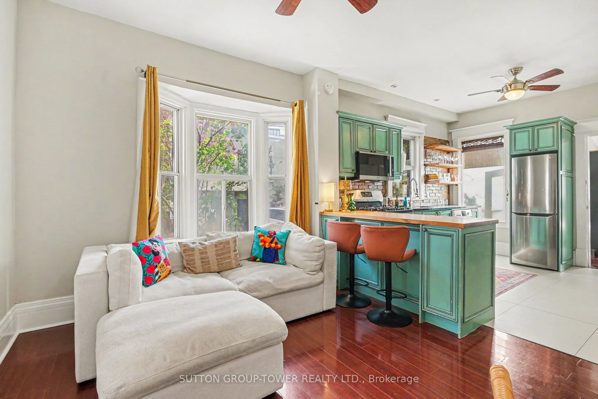 560 Indian Grove