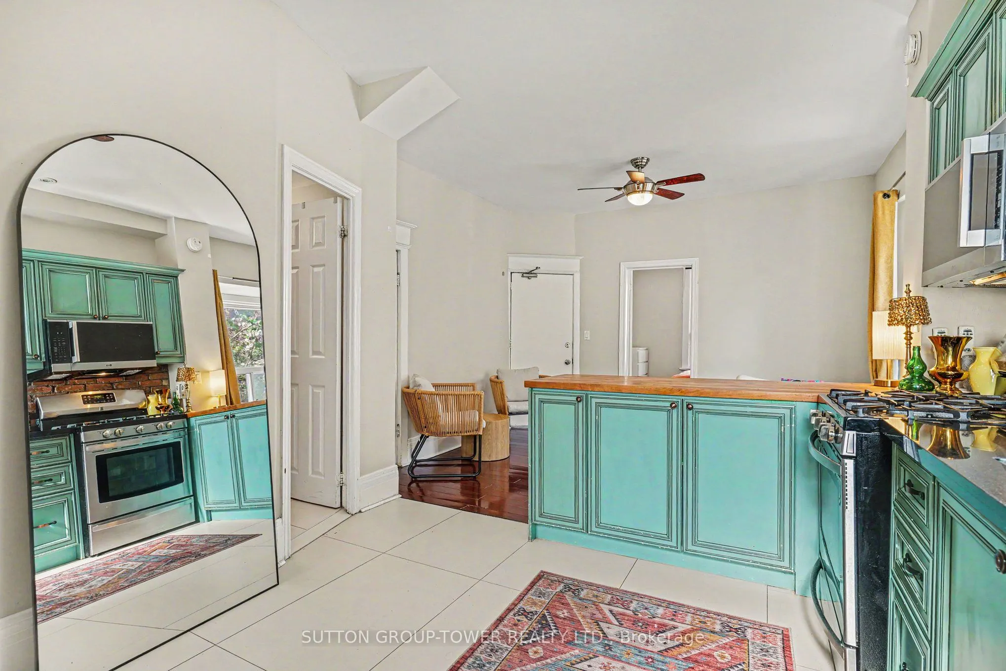 560 Indian Grove