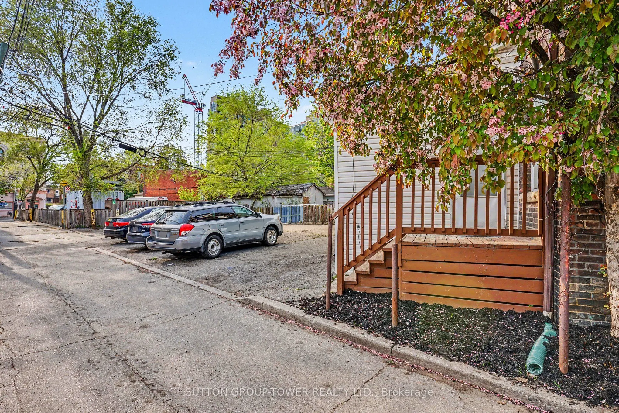 560 Indian Grove