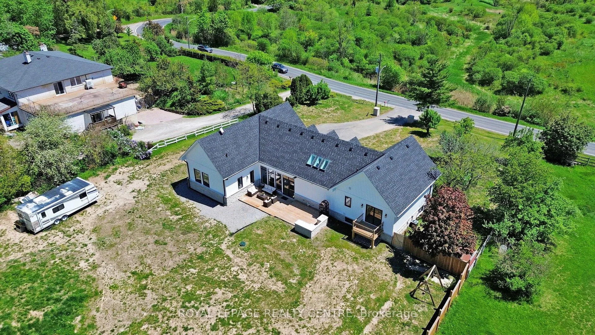 521 Old York Road