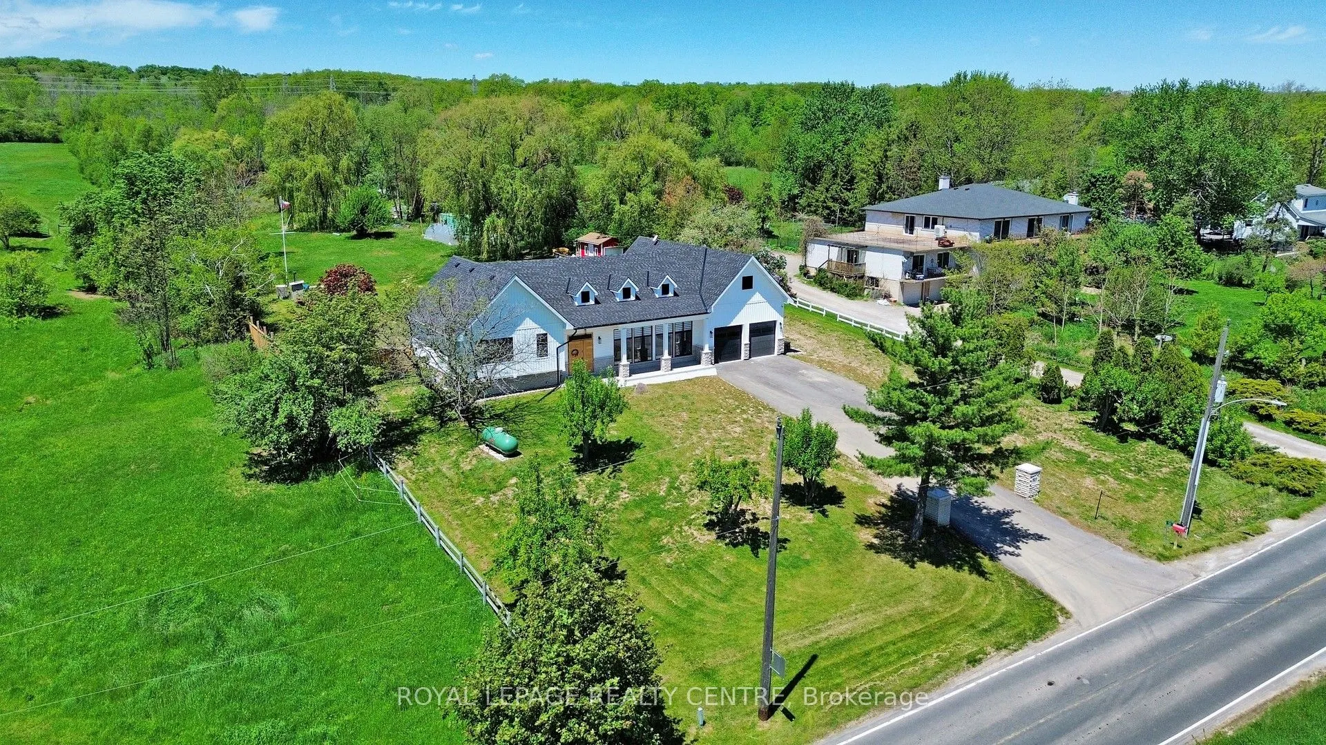 521 Old York Road