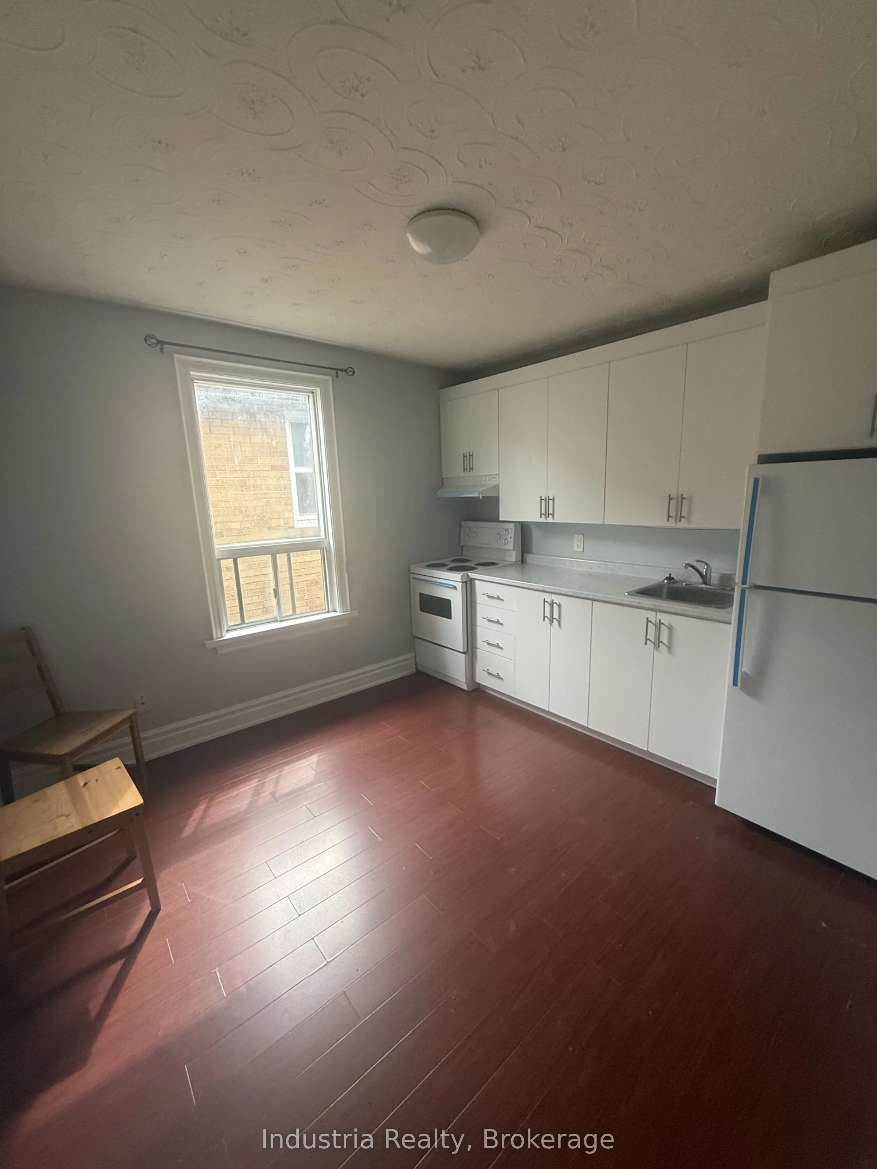 310 Weston Road