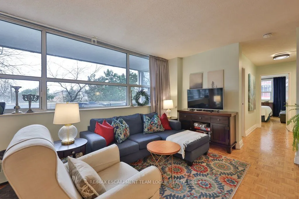 2263 Marine Drive #301