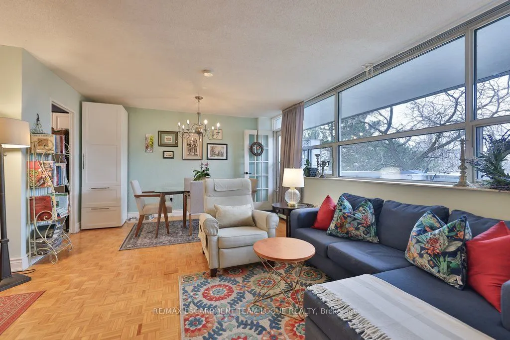 2263 Marine Drive #301