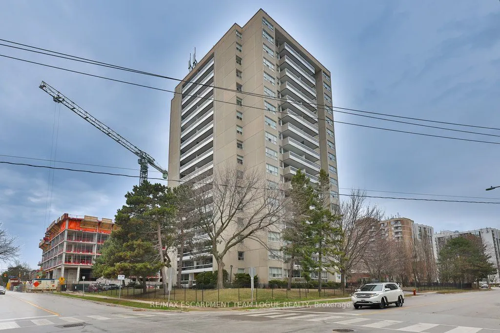 2263 Marine Drive #301