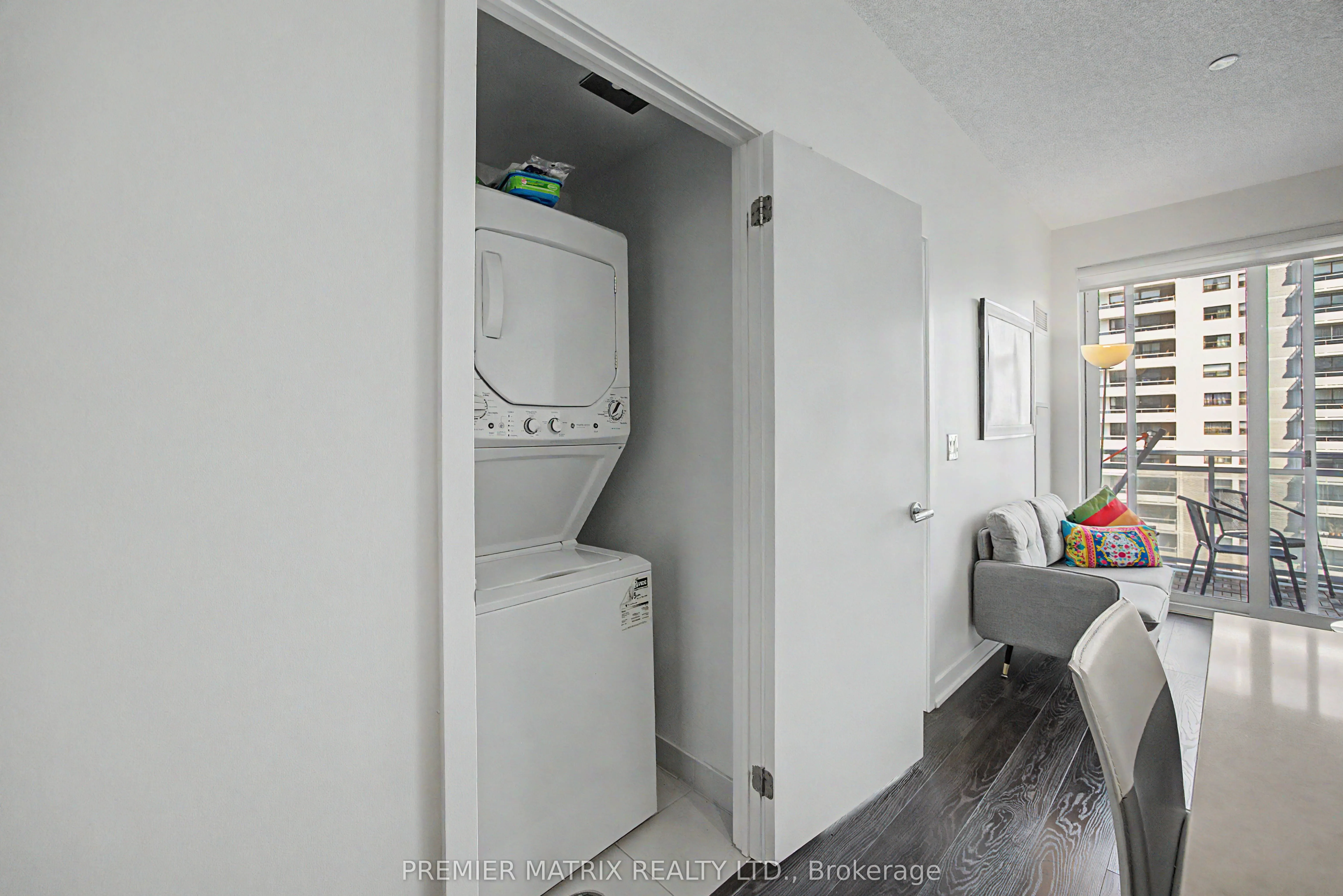 1830 Bloor Street W #930