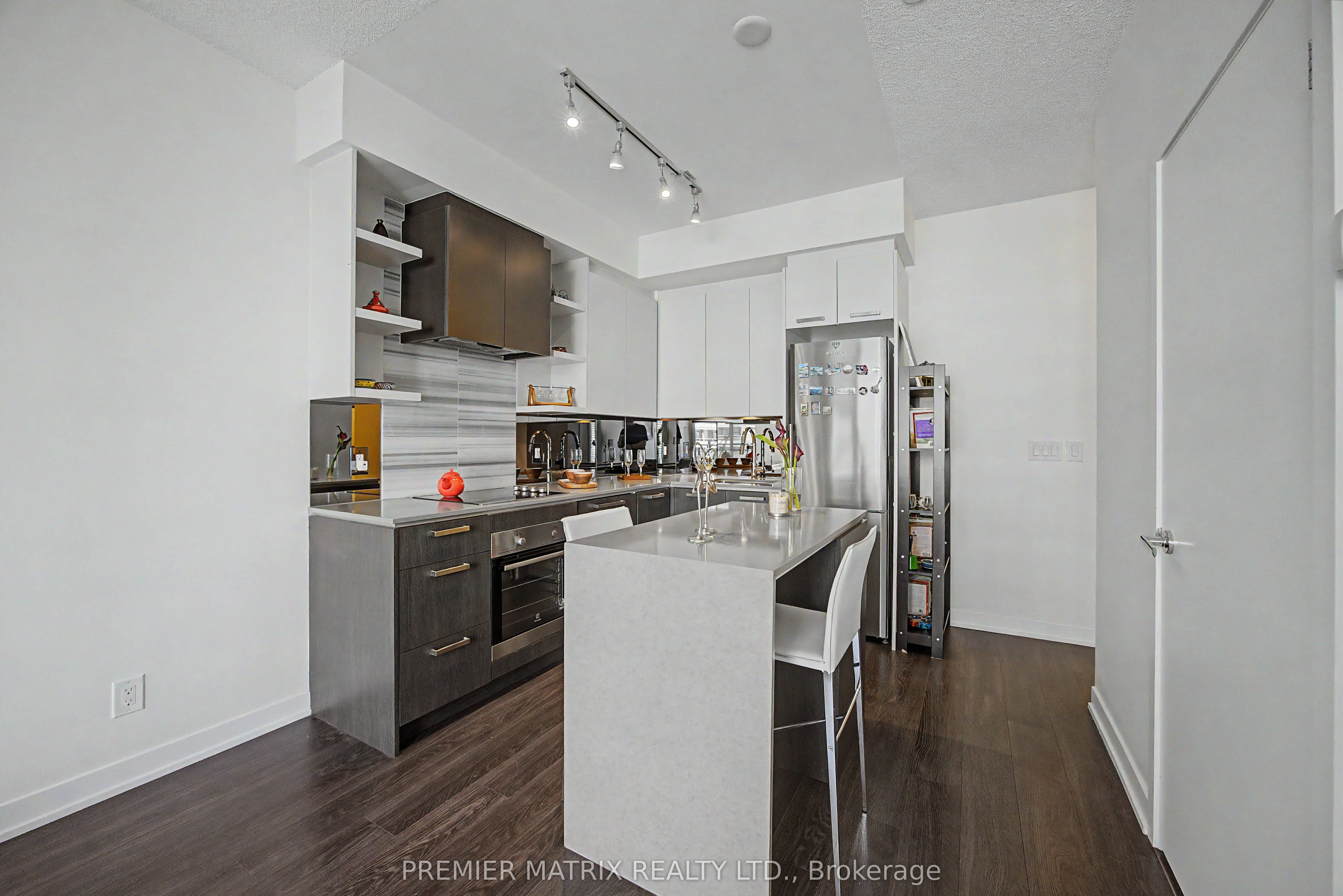 1830 Bloor Street W #930