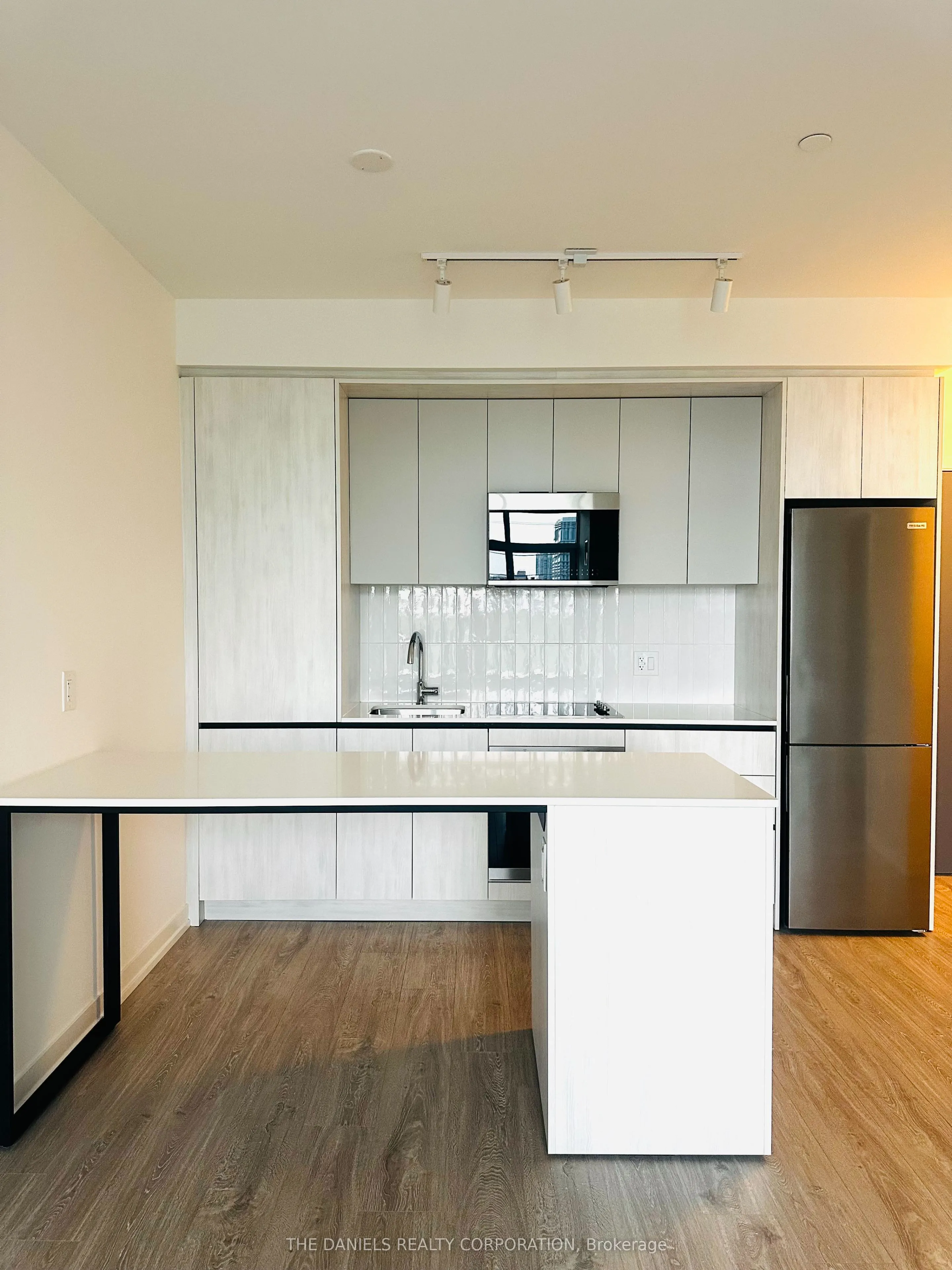 2485 Eglinton Avenue W #319