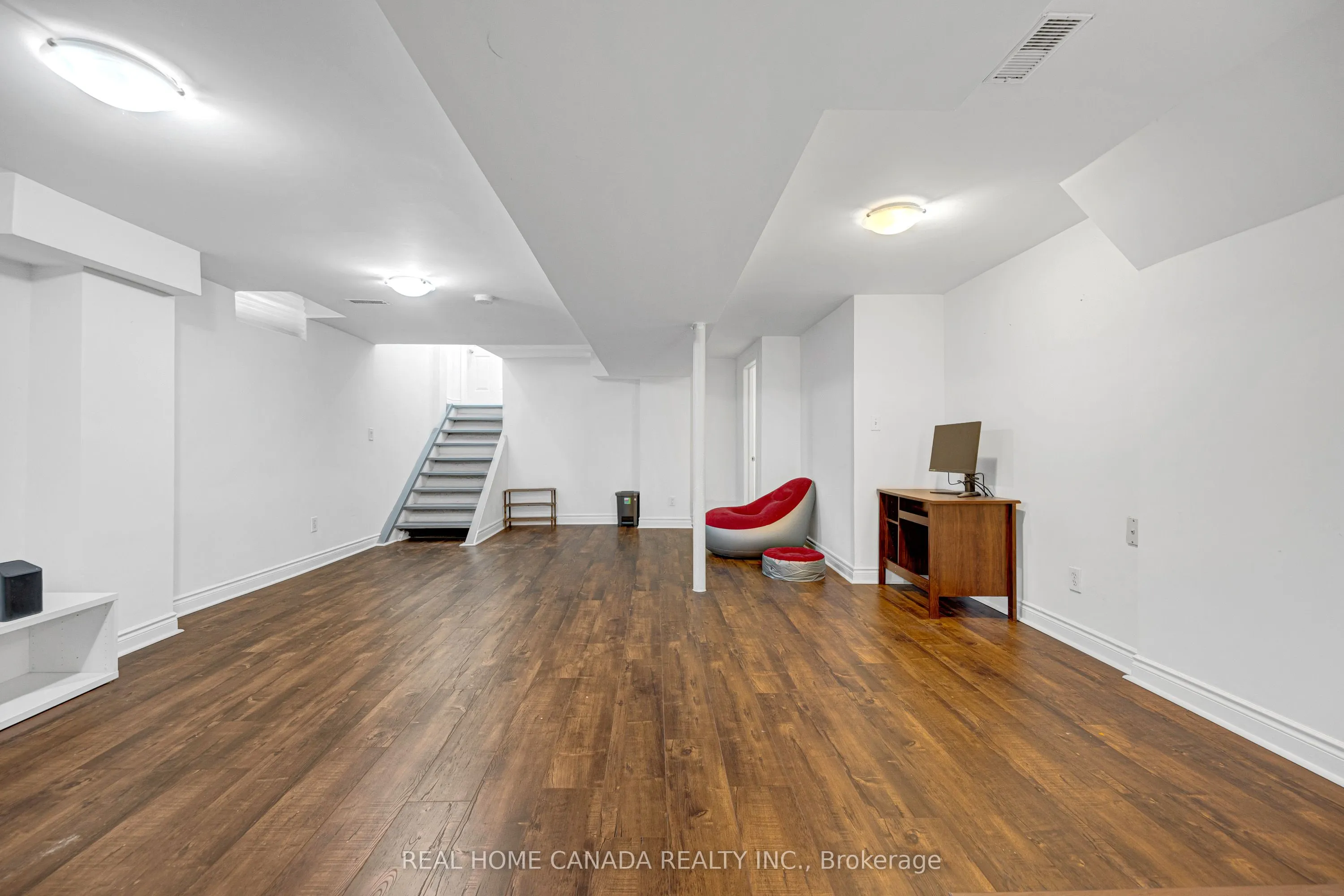 5315 Huntingfield Drive