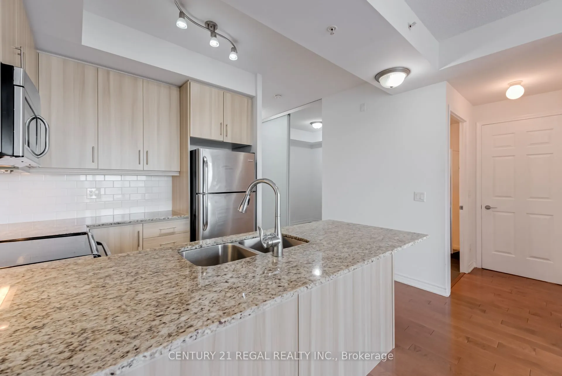 15 James Finlay Way #710