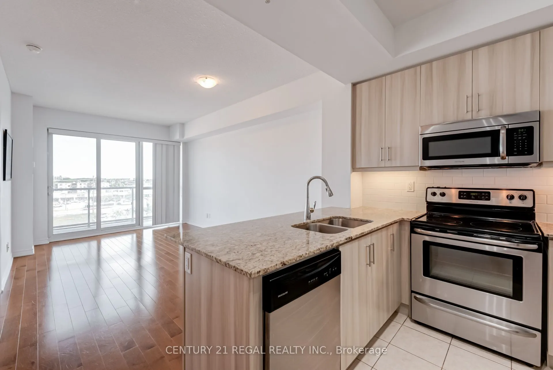 15 James Finlay Way #710