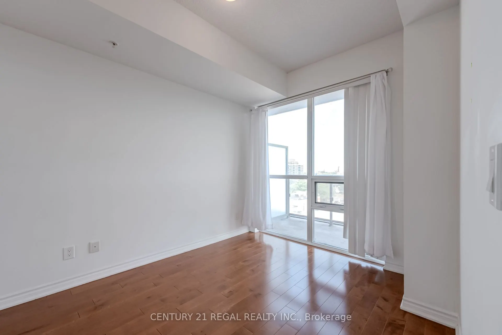 15 James Finlay Way #710