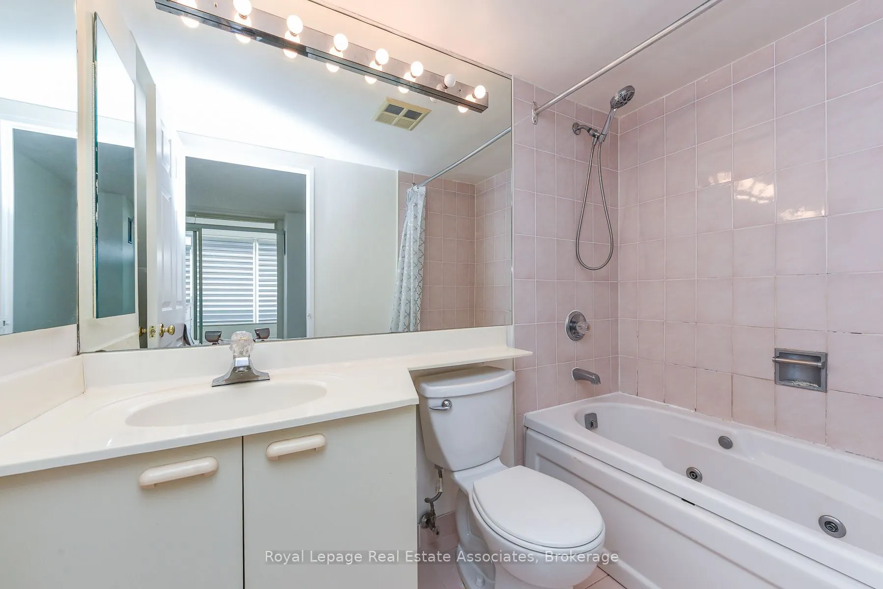 55 Elm Drive W #501