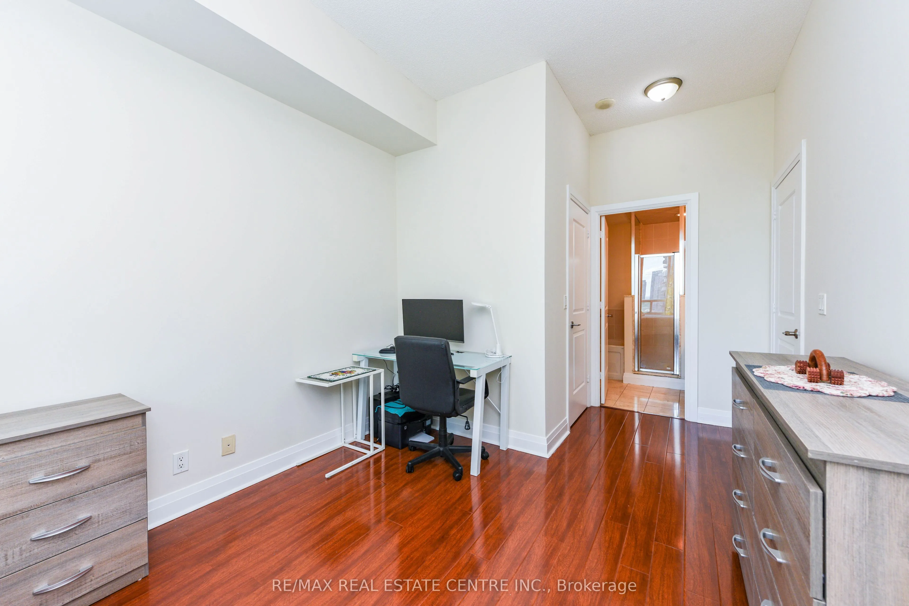 90 Absolute Avenue #2605