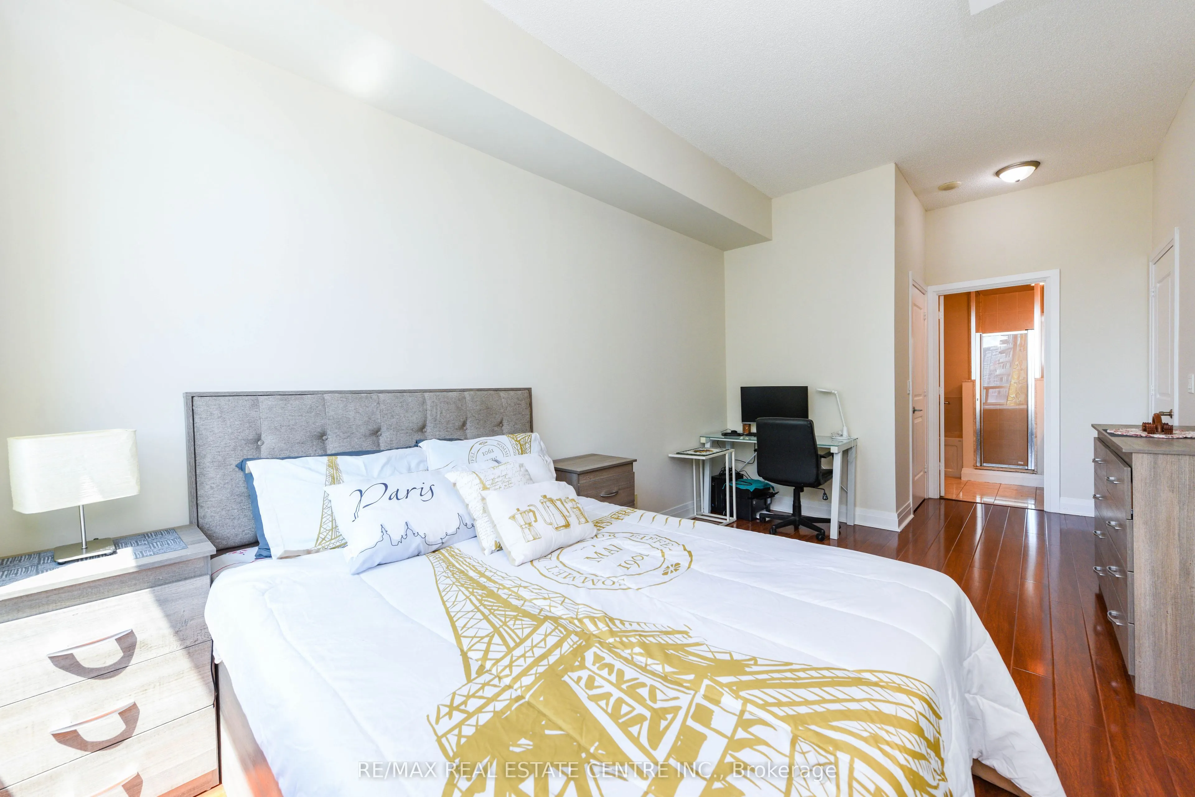 90 Absolute Avenue #2605