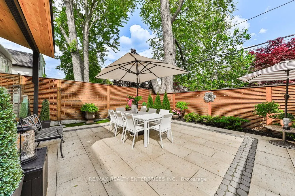 7B Iroquois Avenue