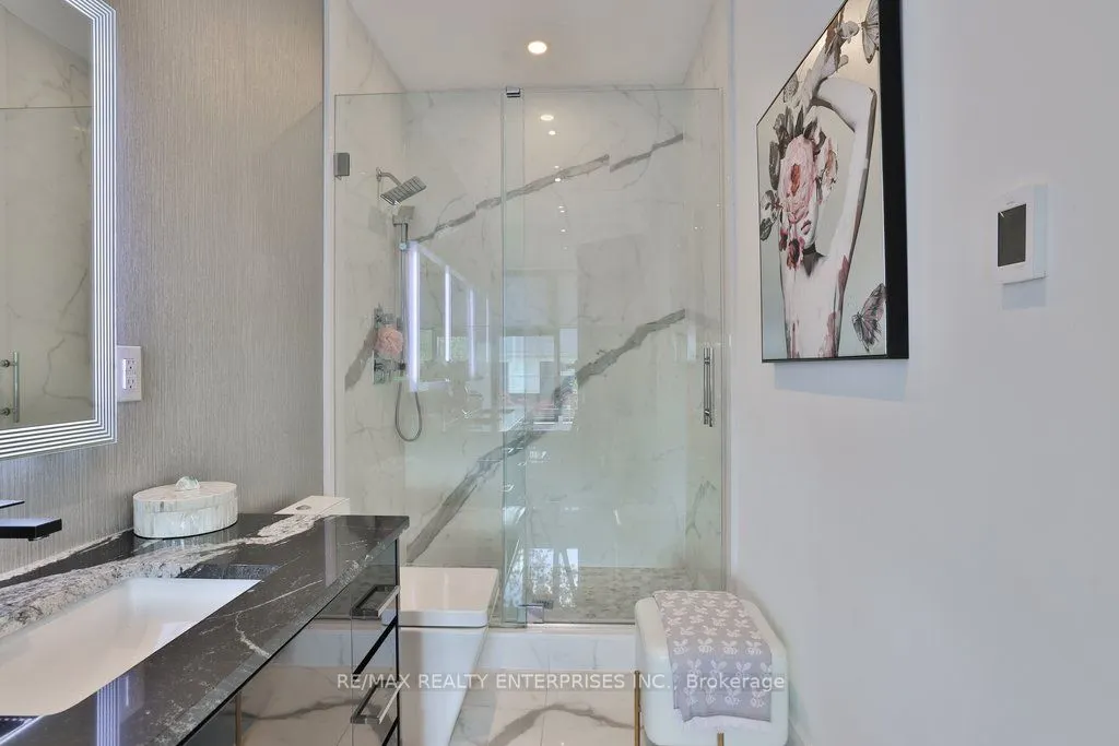 7B Iroquois Avenue