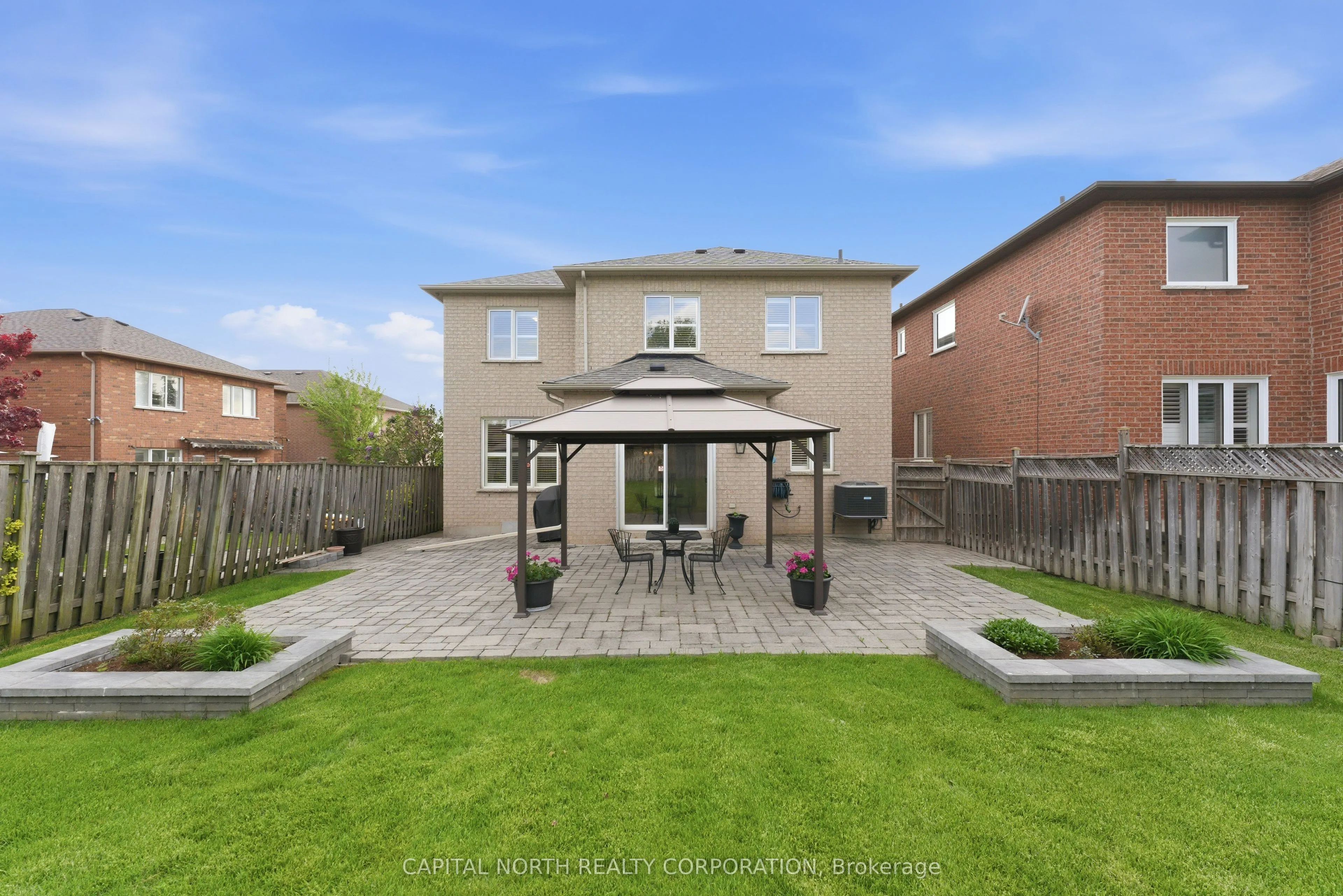 6 Veerland Drive