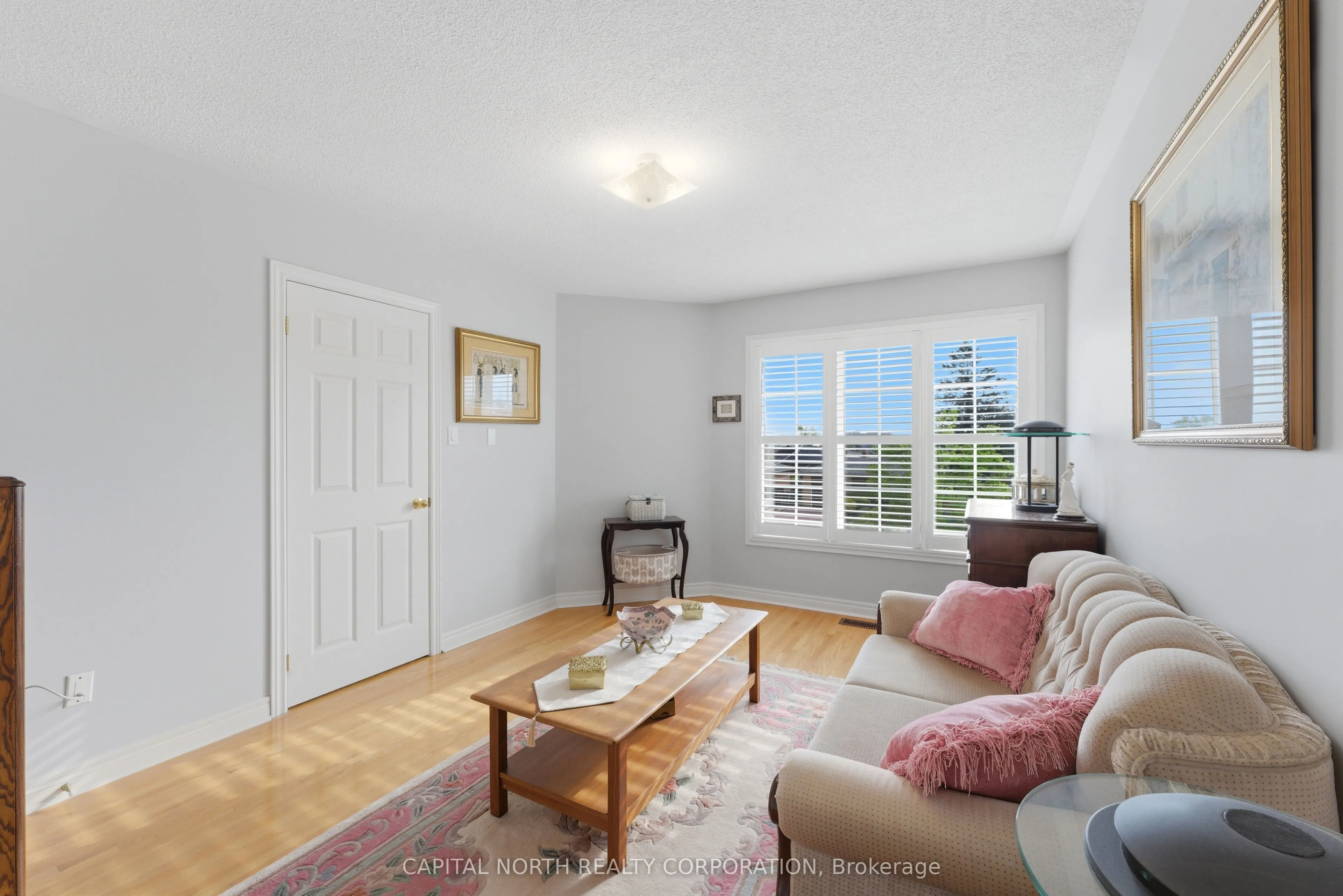 6 Veerland Drive