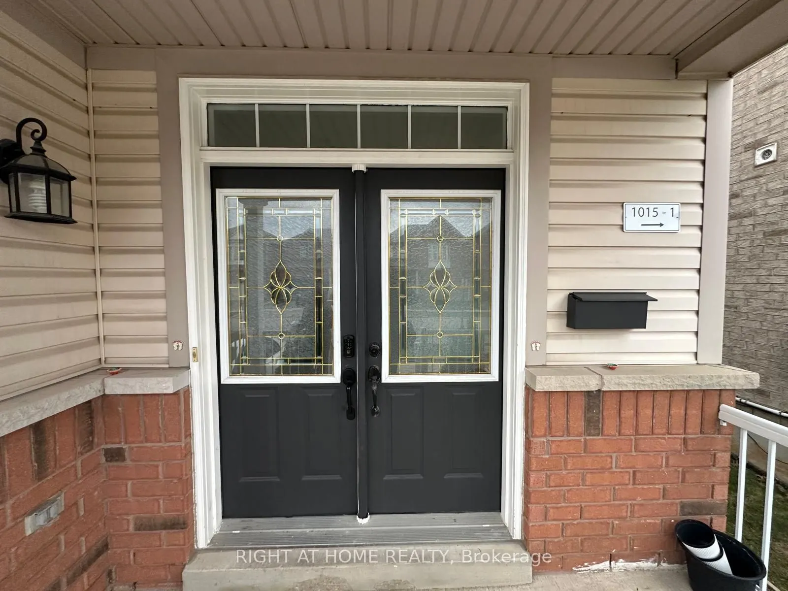 1015 Mccuaig Drive