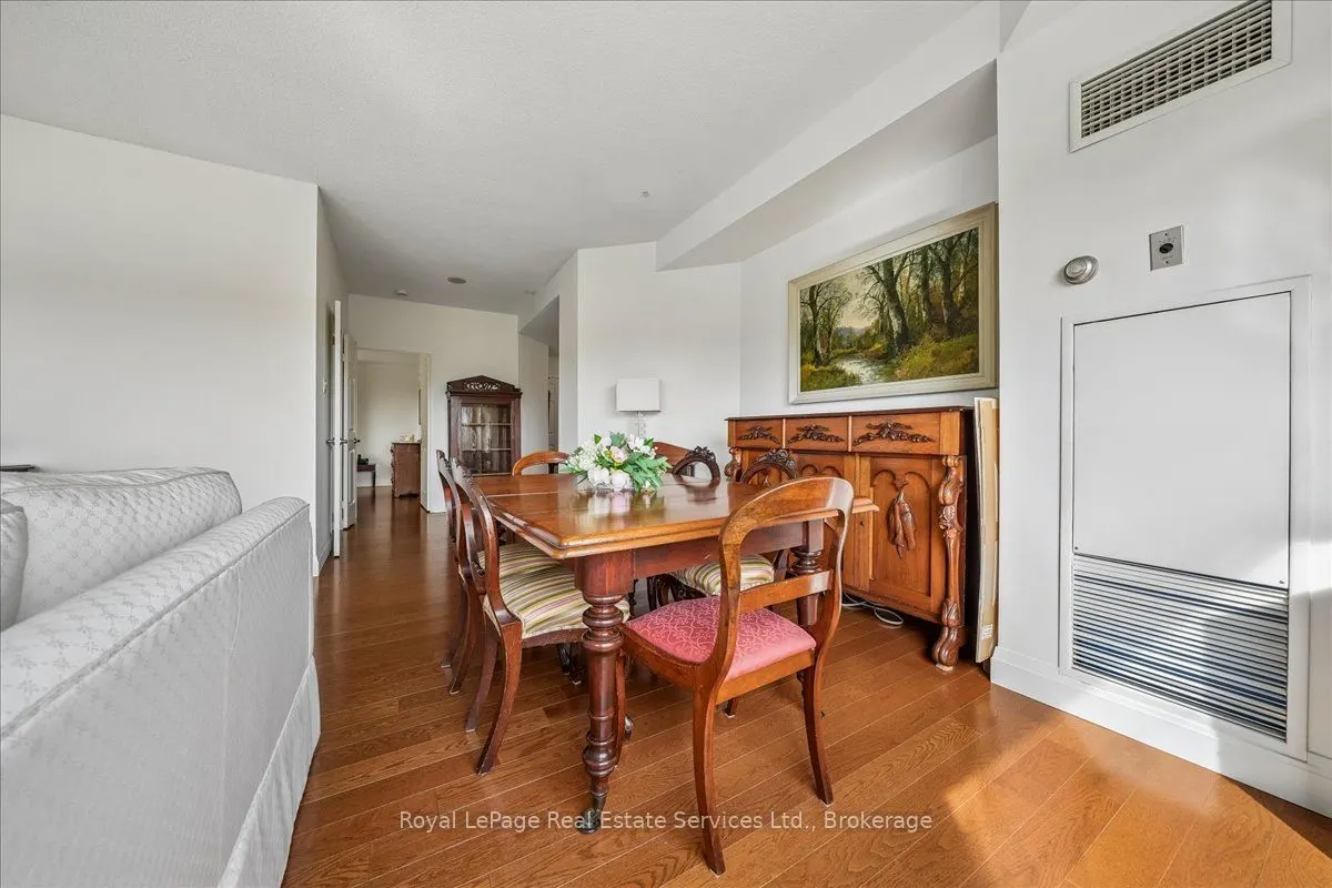 2511 Lakeshore Road W #405