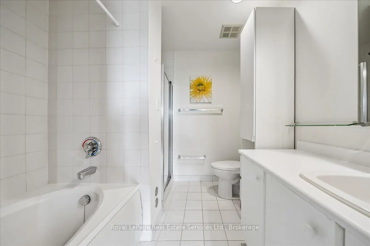 2511 Lakeshore Road W #405