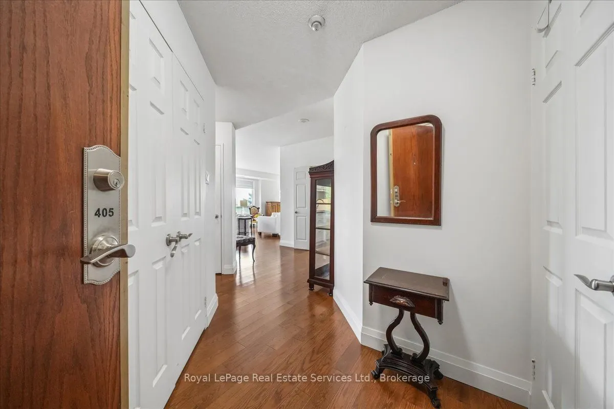 2511 Lakeshore Road W #405