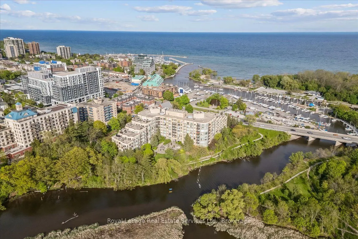 2511 Lakeshore Road W #405