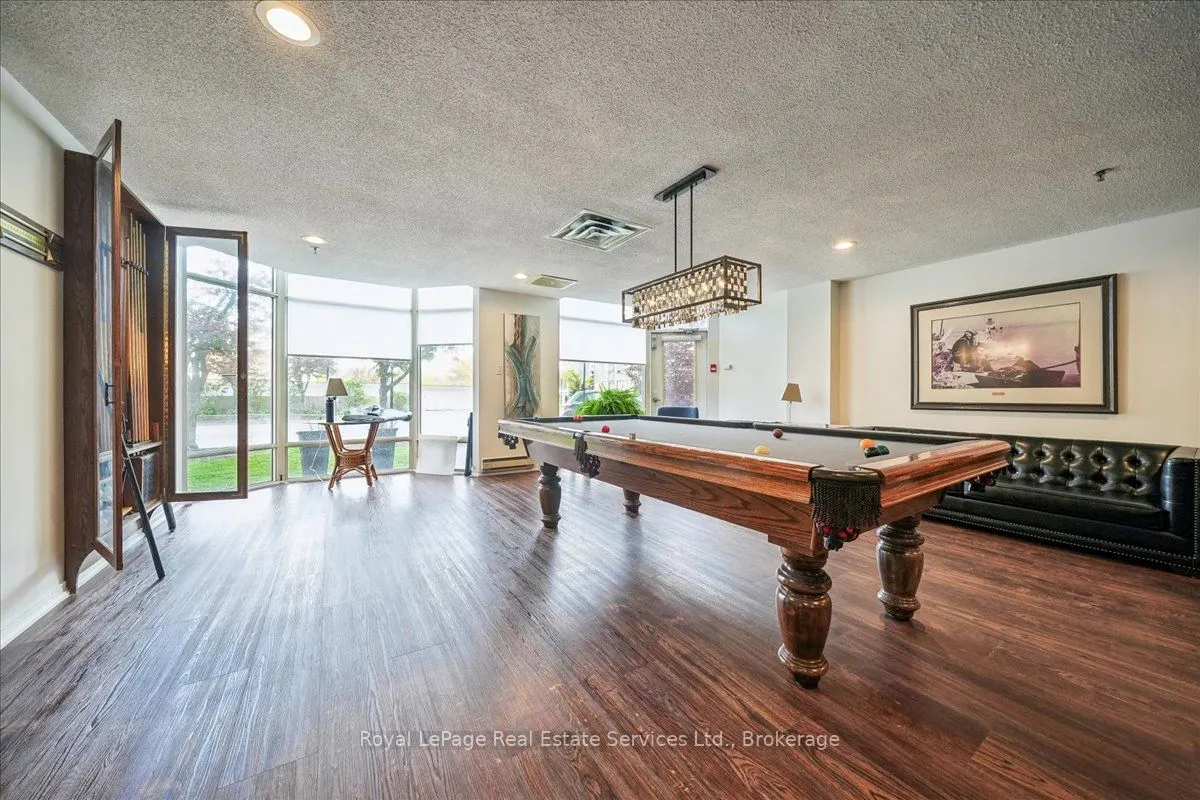 2511 Lakeshore Road W #405
