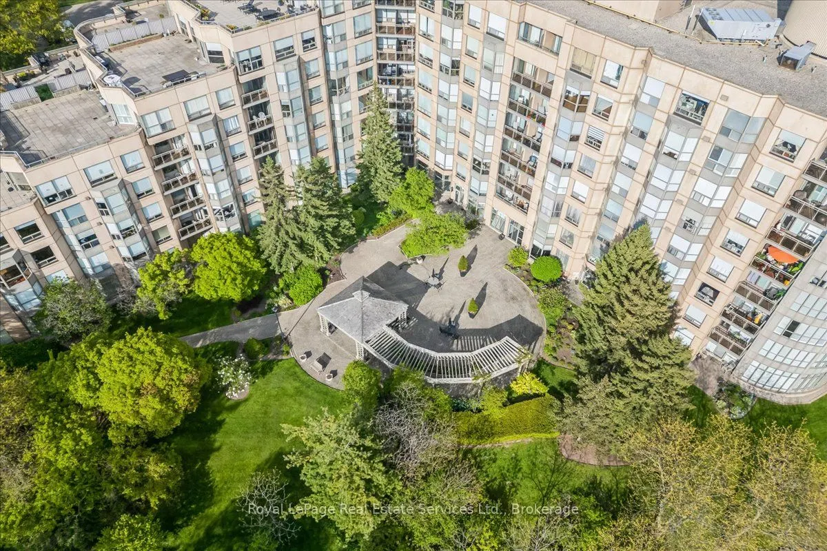 2511 Lakeshore Road W #405