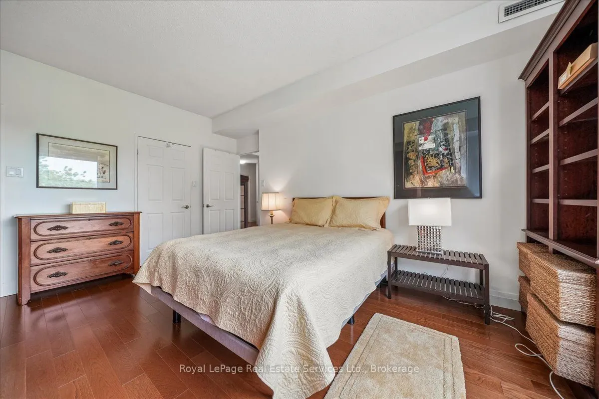 2511 Lakeshore Road W #405