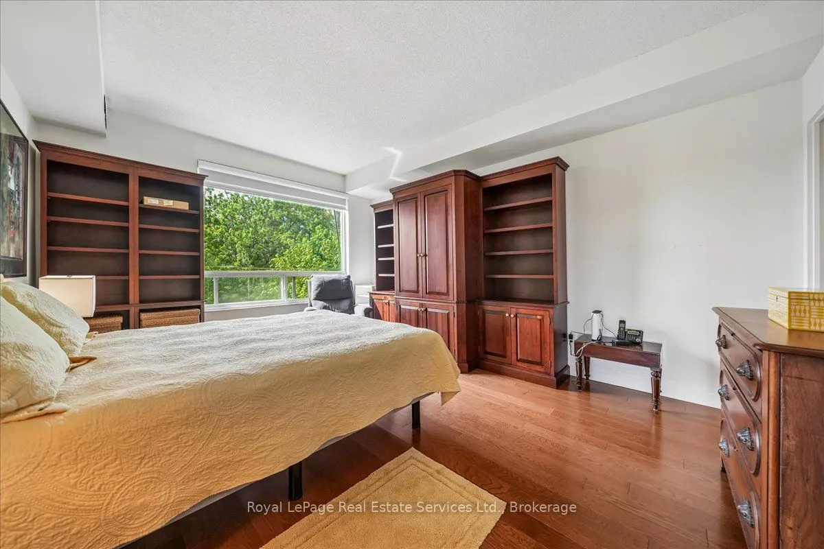 2511 Lakeshore Road W #405