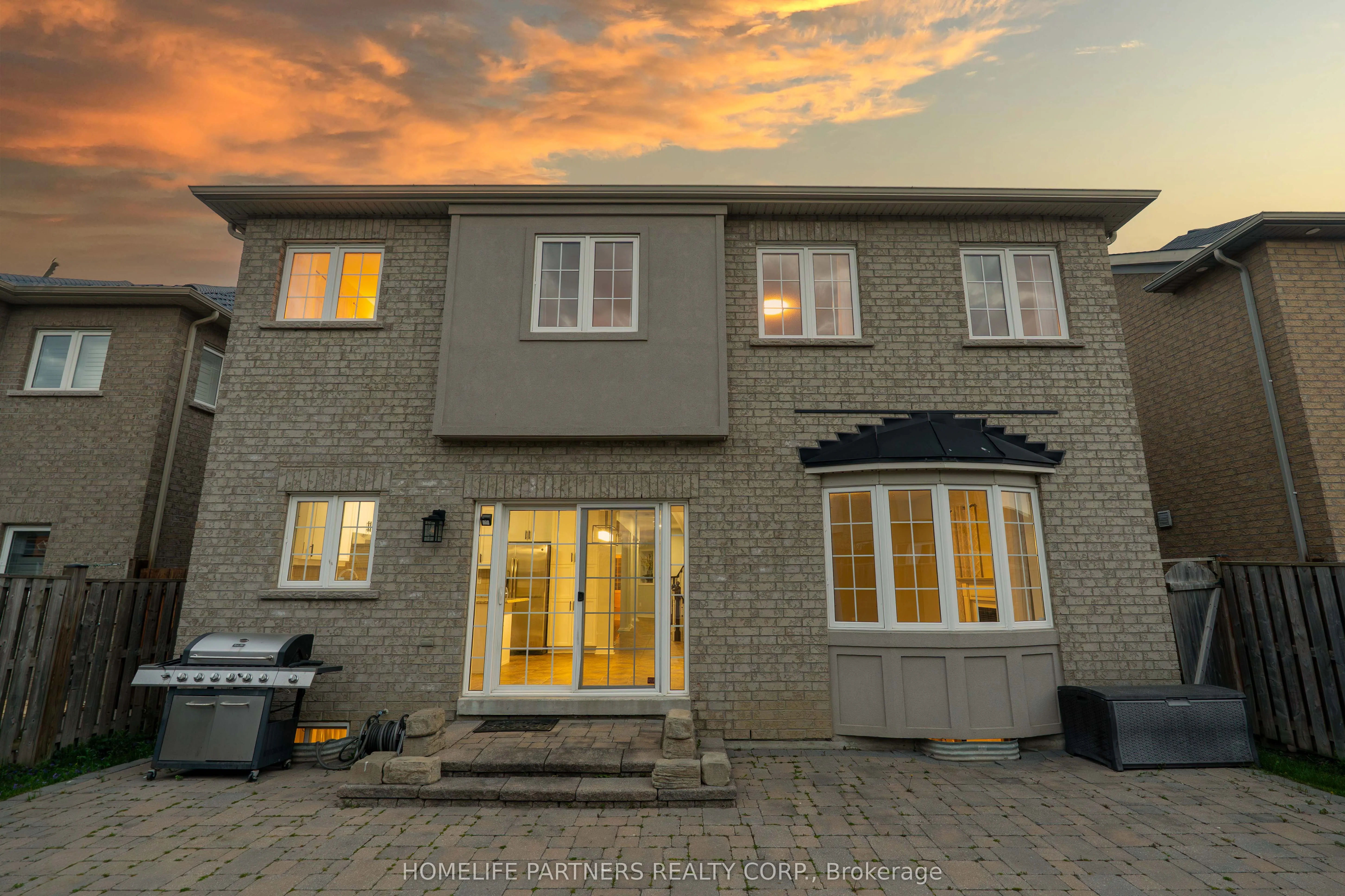 15 Oakhaven Road