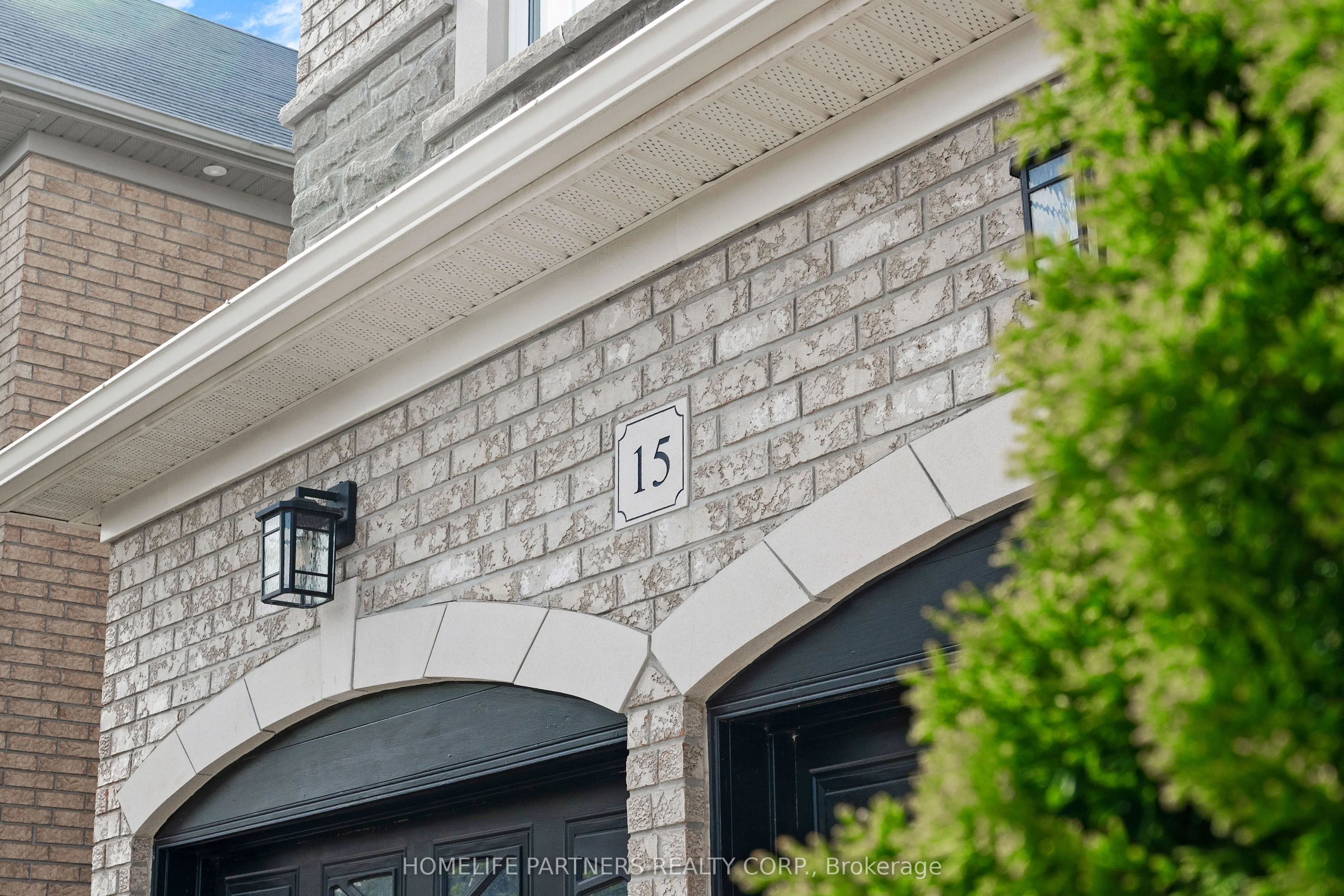 15 Oakhaven Road