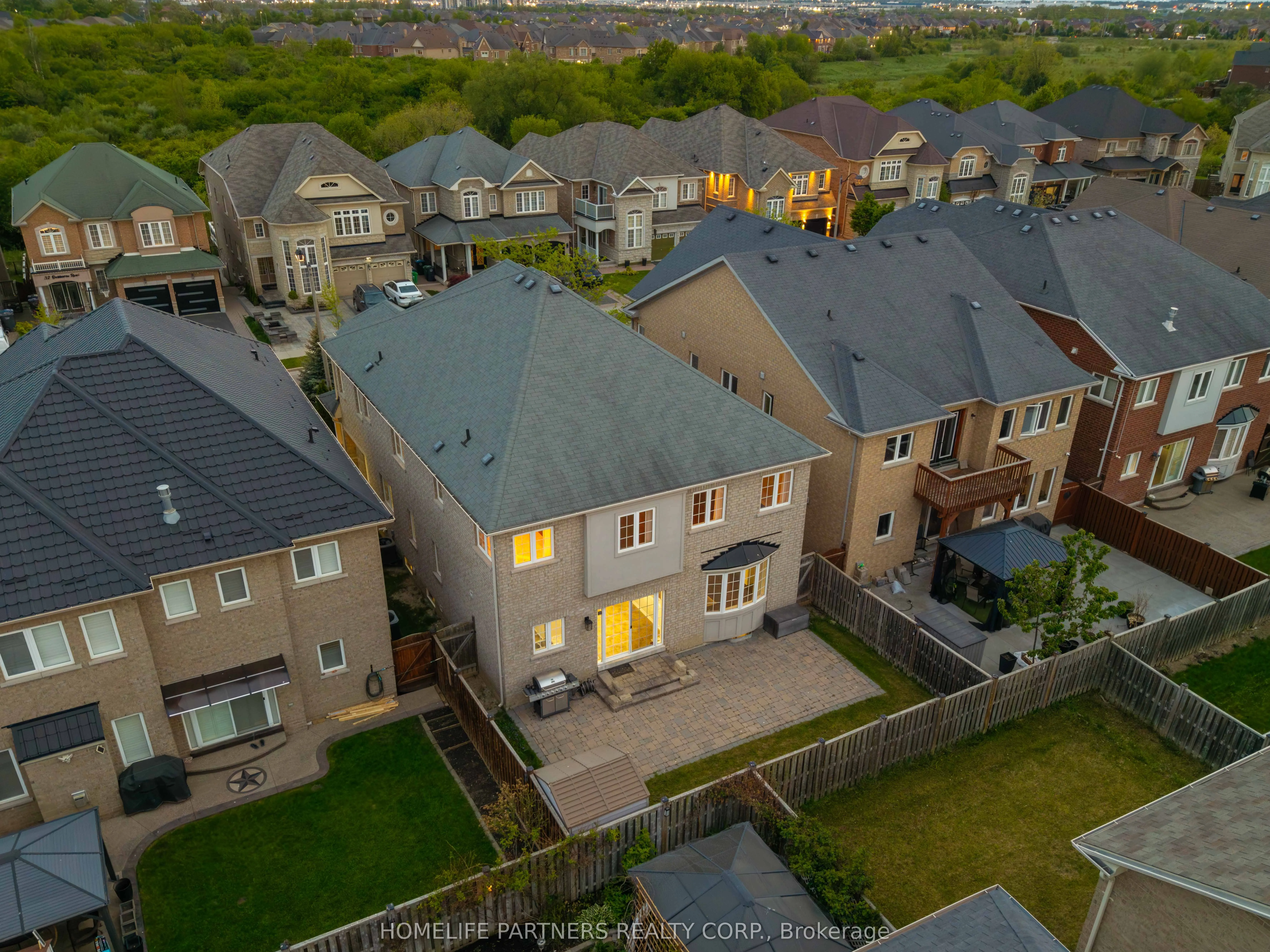 15 Oakhaven Road